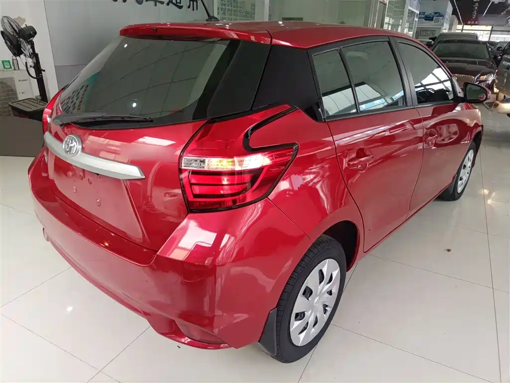 Vios FS 1.5 L CVT Sharp Speed