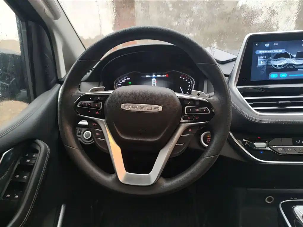 Maxus G20 大通G20 2023款 改款 PLUS 2.0 T 汽油自动豪华版