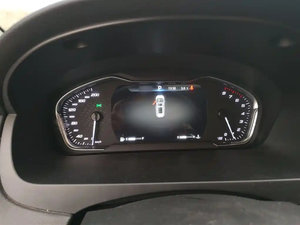 Maxus G20 大通G20 2023款 改款 PLUS 2.0 T 汽油自动豪华版