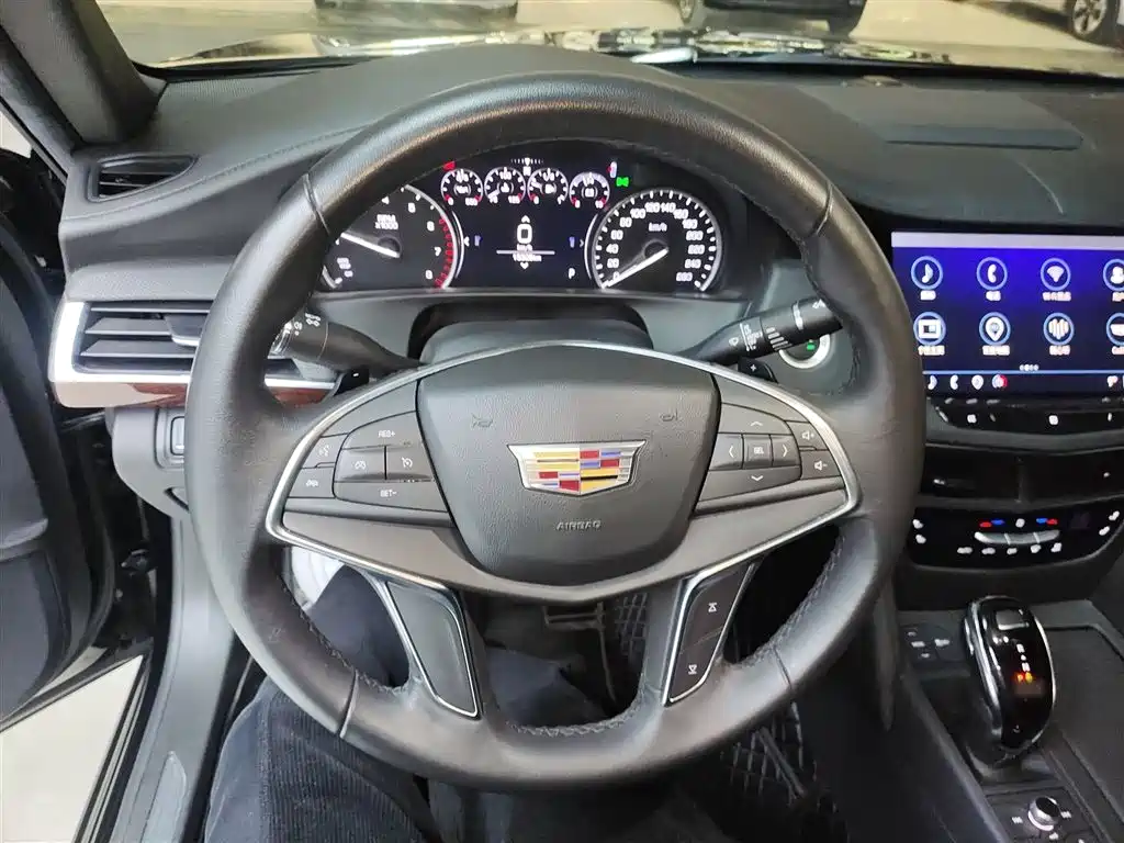 Cadillac CT6 28 T Style