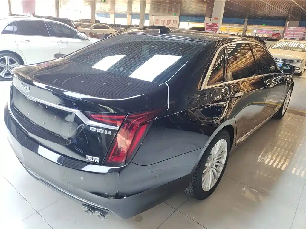 Cadillac CT6 28 T Style