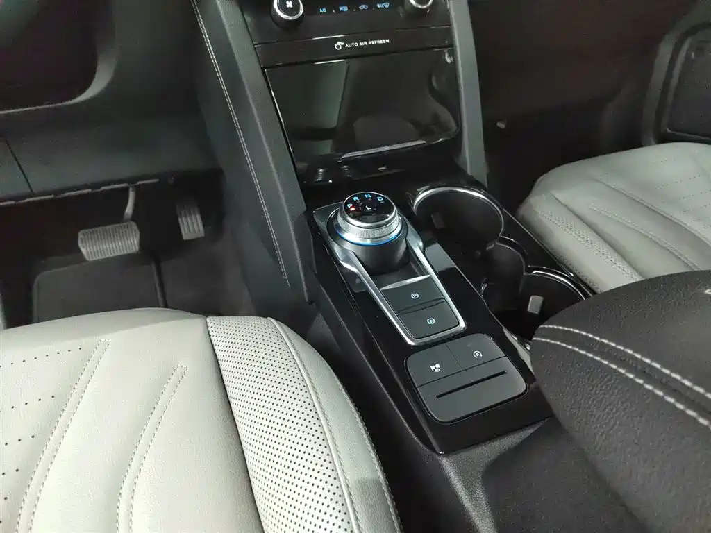 Escape EcoBoost 245 4 WD Excellence Enjoyment