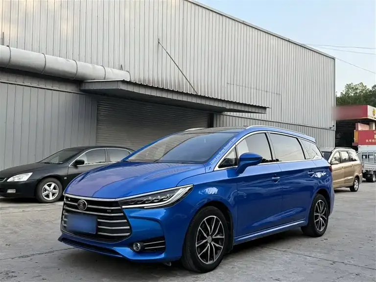BYD Song MAX 1.5 T Auto Connected Elite 7-seat