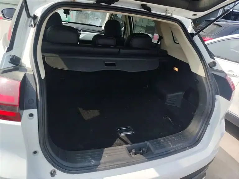 Geely Boyue 1.8 TD DCT 2 WD Connected 4 G Connected