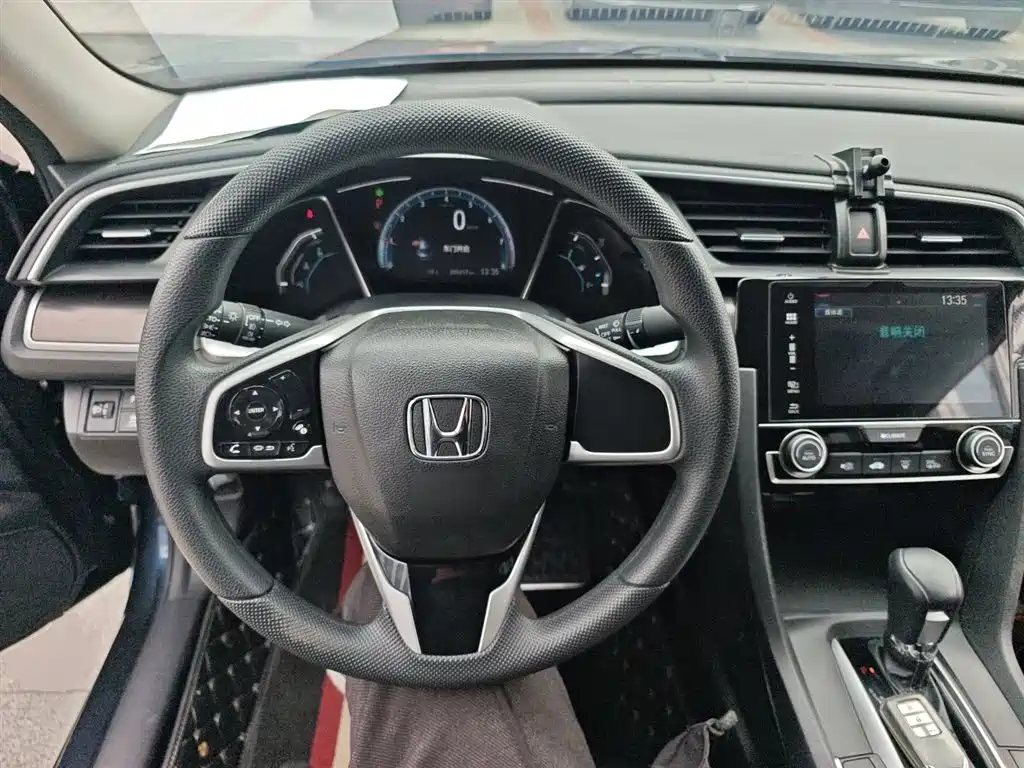 Civic HATCHBACK 220 TURBO CVT New Sharp Control