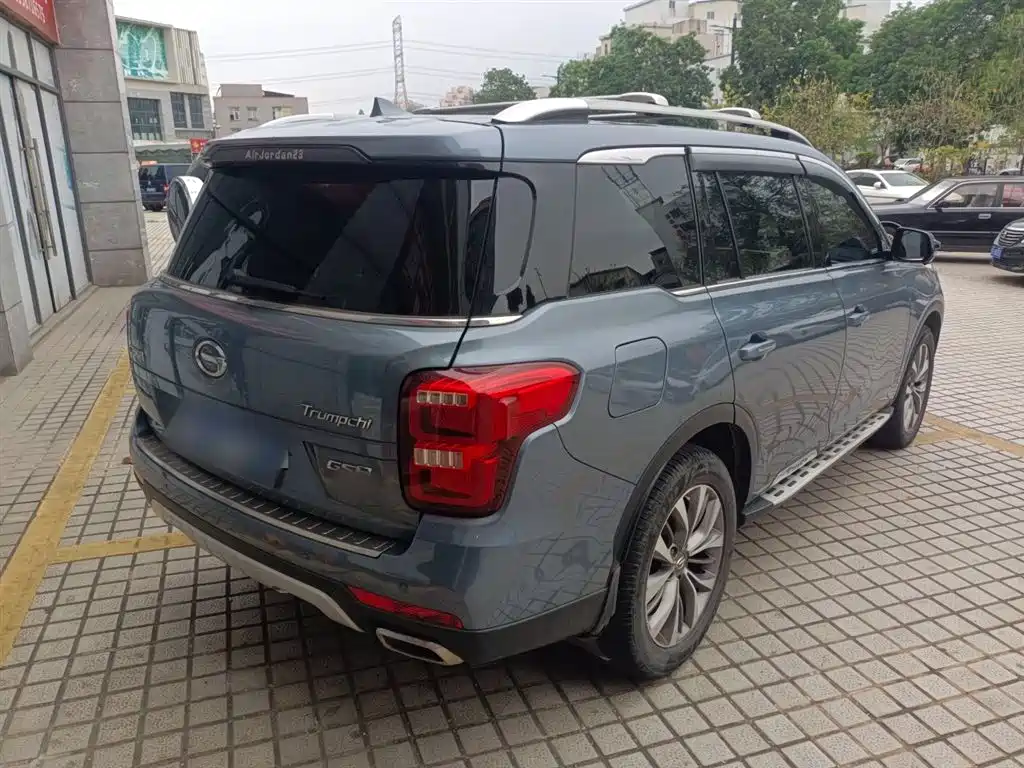 GAC Trumpchi GS8 320 T 2 WD Luxury Connected (7-seat)
