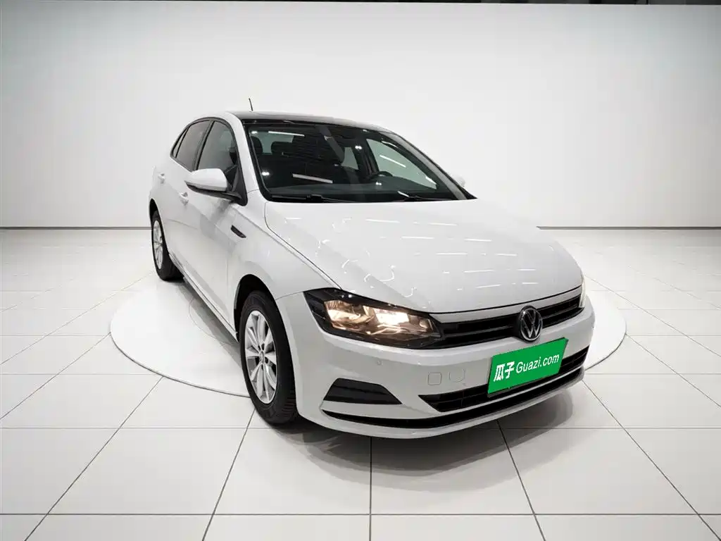 Polo Plus 1.5 L Auto Colorful Tech