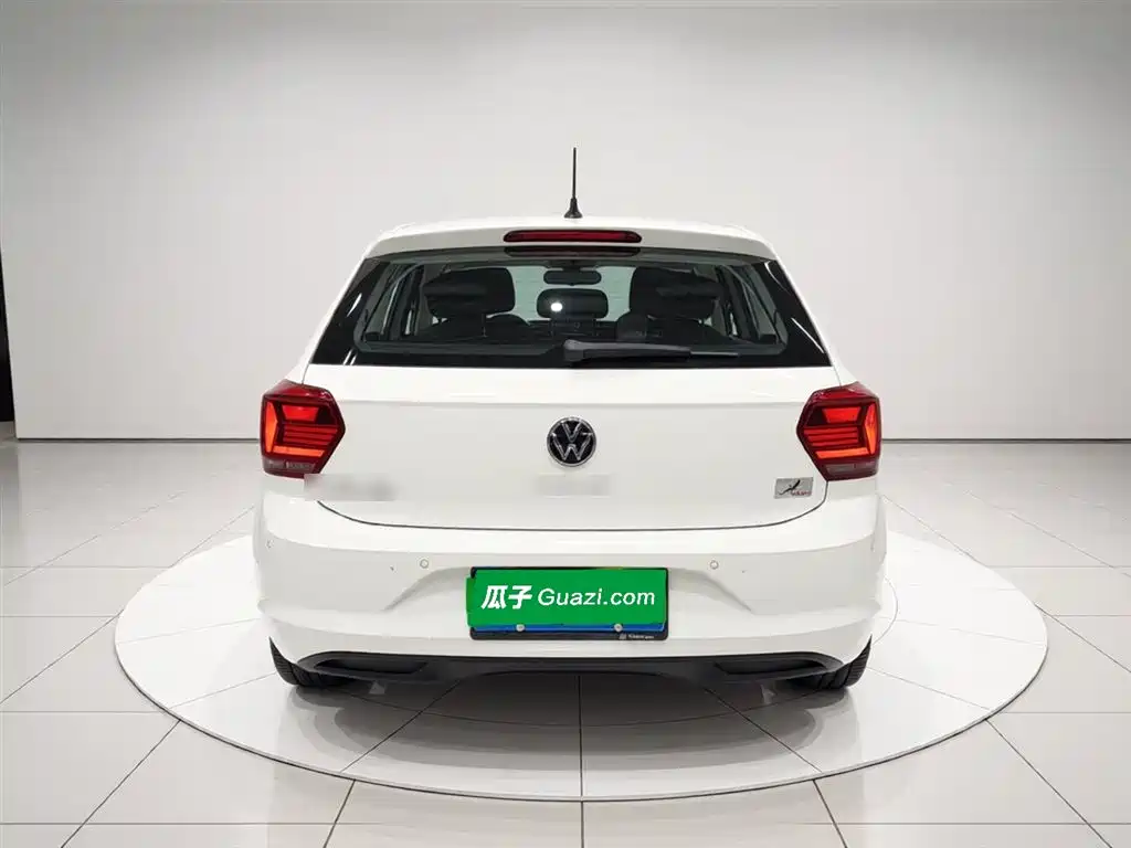 Polo Plus 1.5 L Auto Colorful Tech