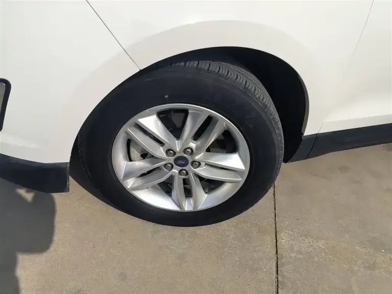 Ford Edge EcoBoost 245 2 WD Platinum Sharp 7-seat CN-V
