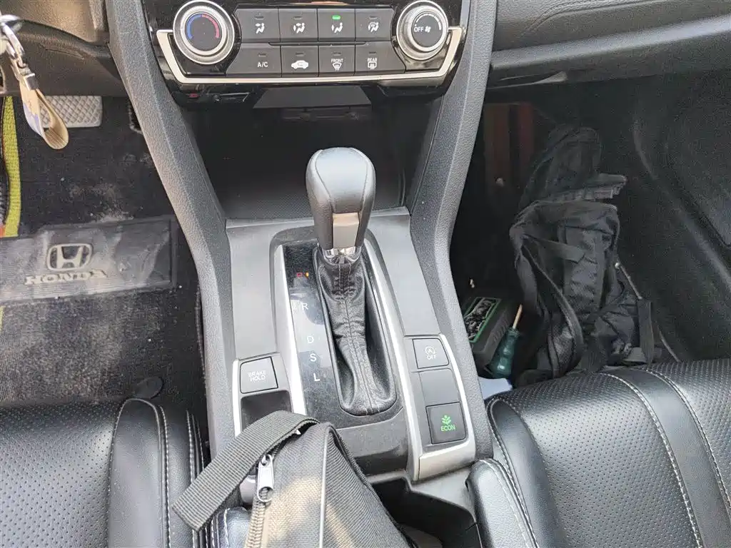 Civic 180 TURBO CVT Comfort