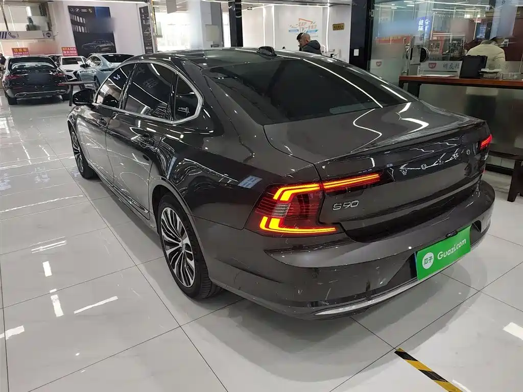 Volvo S90 B5 Smart Ease Luxury