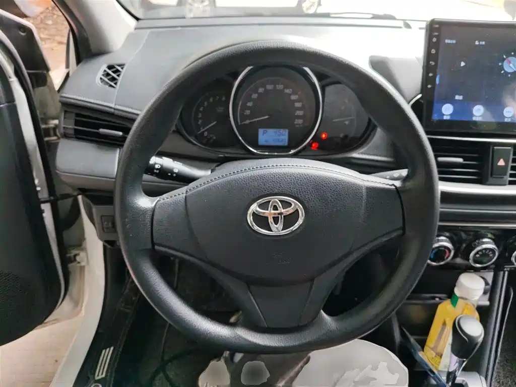 YARiS L Zhixiang 1.5 L CVT Leading
