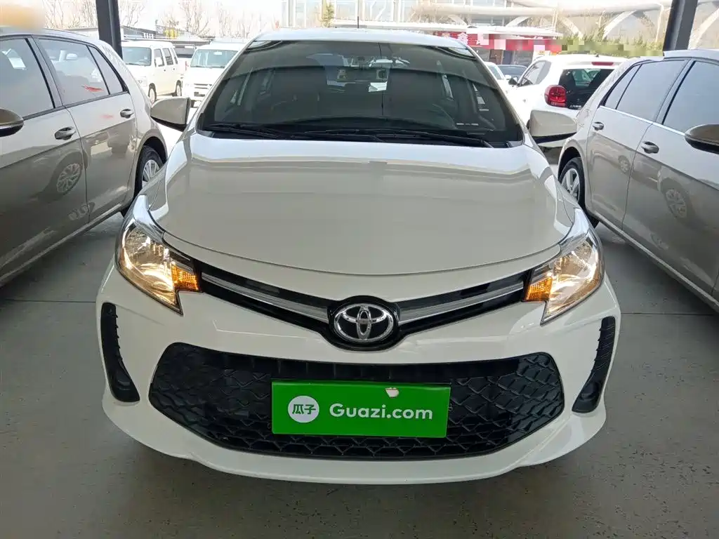 Vios FS 1.5 L CVT Sharp Speed