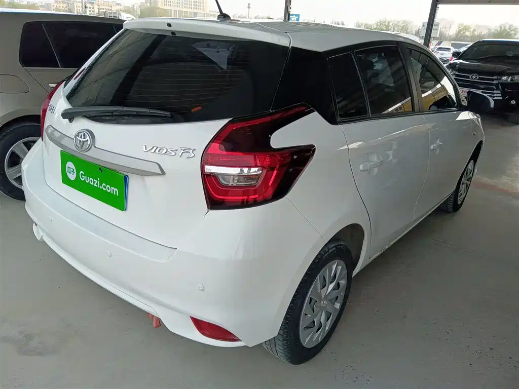 Vios FS 1.5 L CVT Sharp Speed