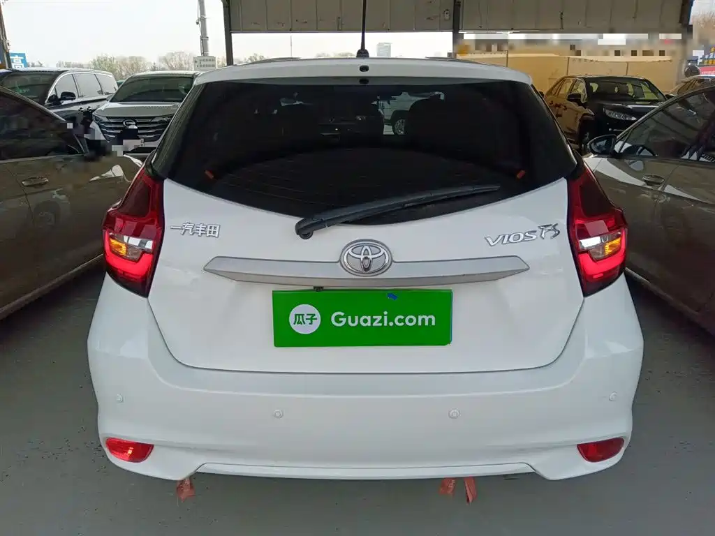 Vios FS 1.5 L CVT Sharp Speed