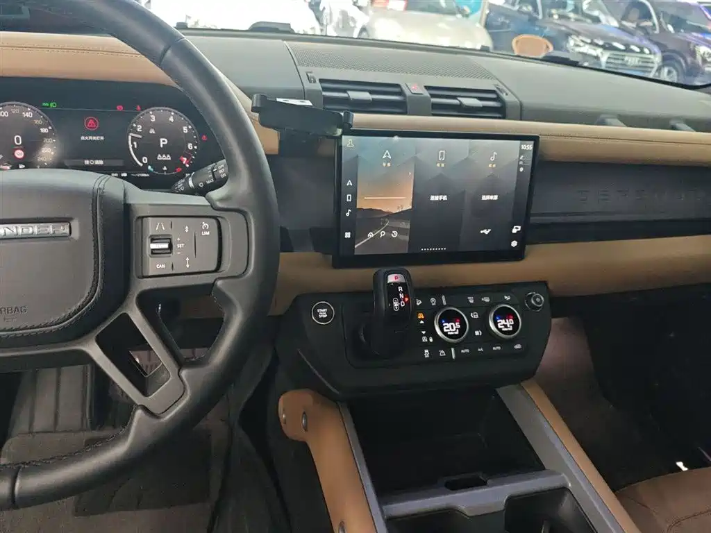 Land Rover Defender 110 3.0 T P400 X-Dynamic HSE