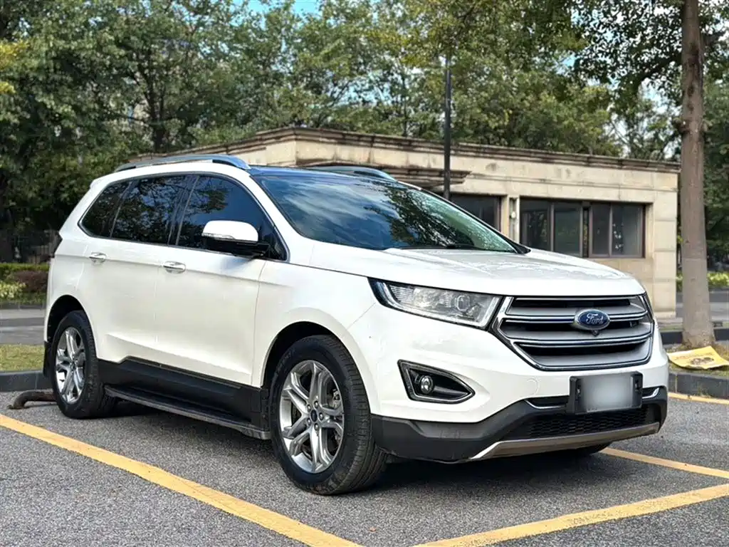 Edge EcoBoost 245 2 WD Grand Sharp 7-seat CN-V