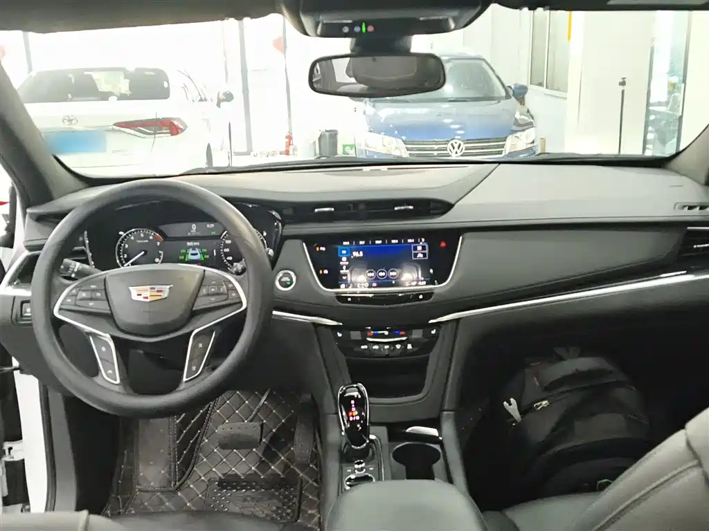 Cadillac XT5 2.0 T 2 WD Style
