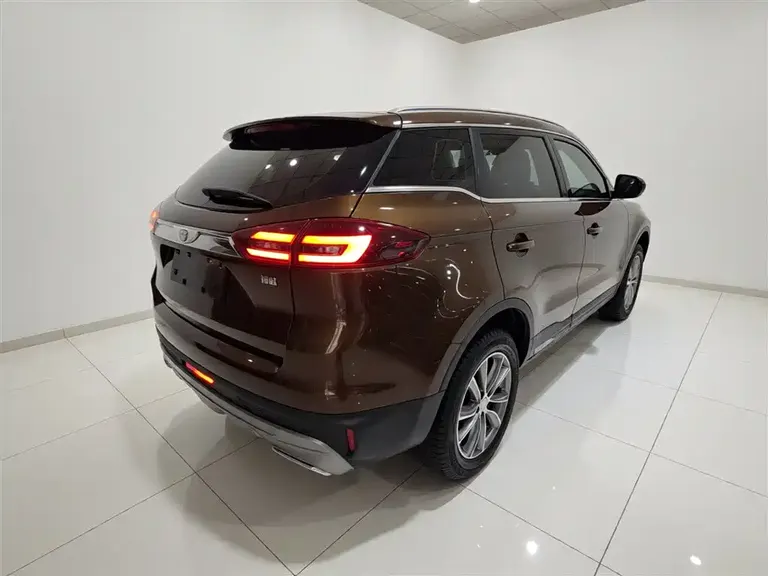 Geely Boyue 1.8 TD Auto 2 WD Connected 4 G Connected