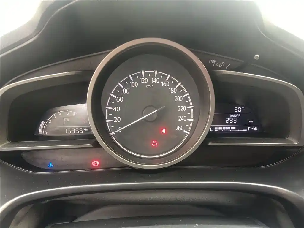 Mazda 3 Axela Sedan 1.5 L Auto Luxury CN-VI