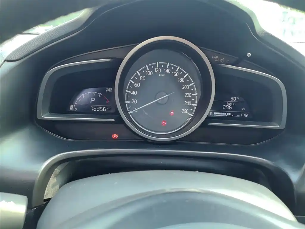 Mazda 3 Axela Sedan 1.5 L Auto Luxury CN-VI
