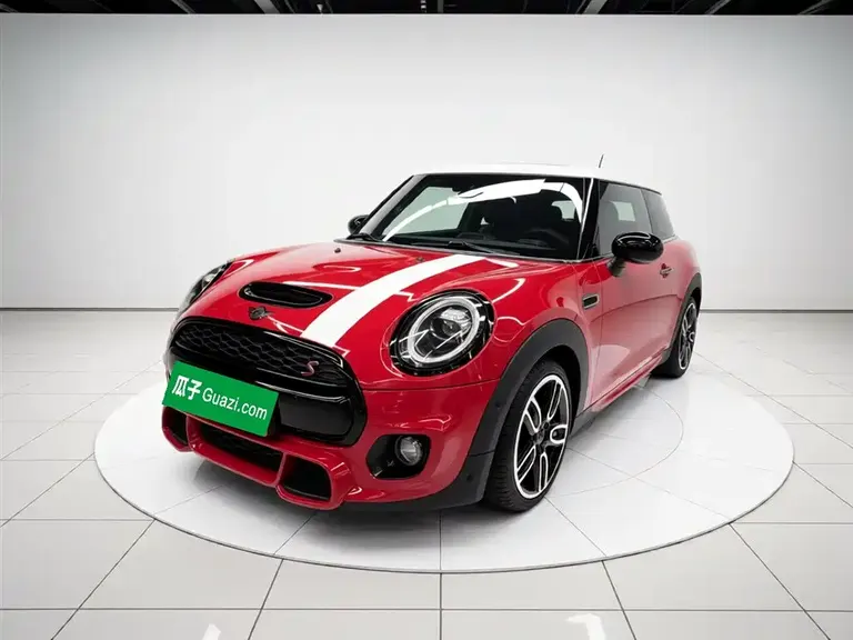 MINI 2.0 T COOPER S Racer