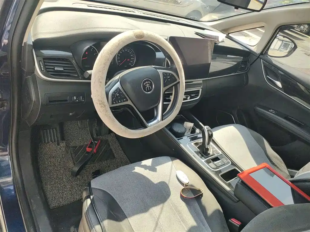 Song MAX 1.5 T Auto Connected Wise Progress 7-seat CN-V