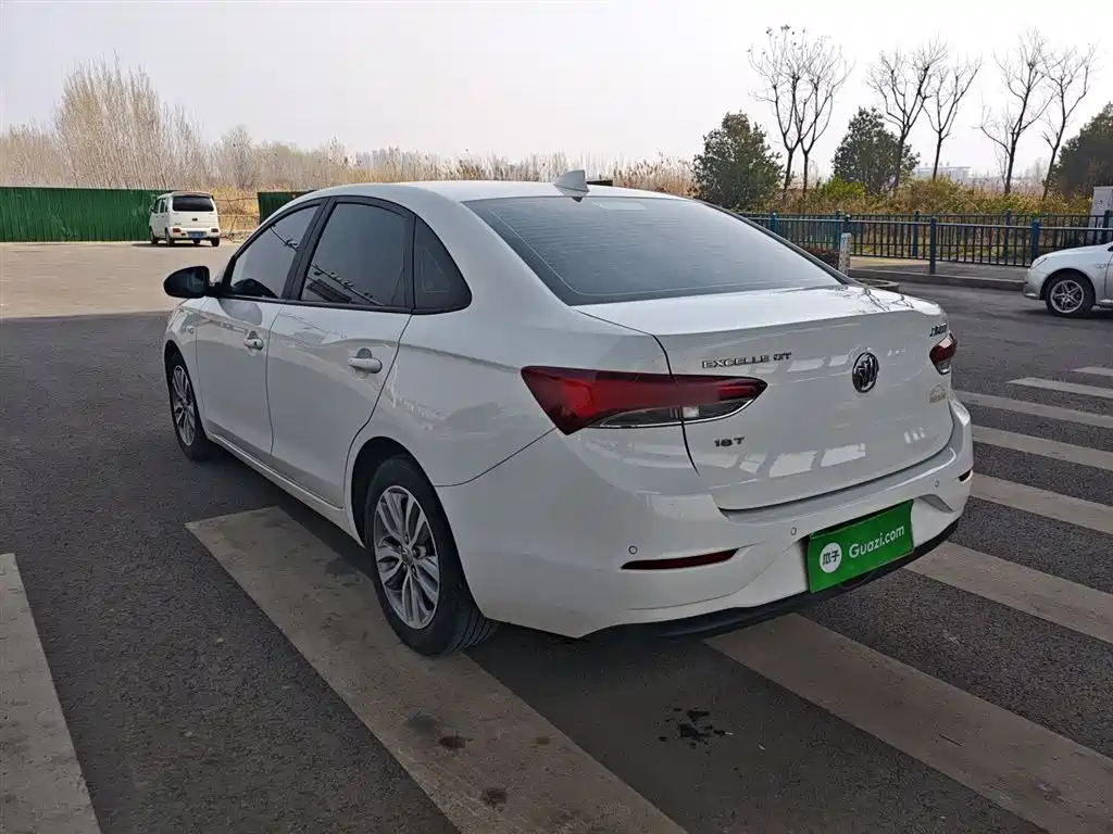 Excelle GT 18 T Auto Elite