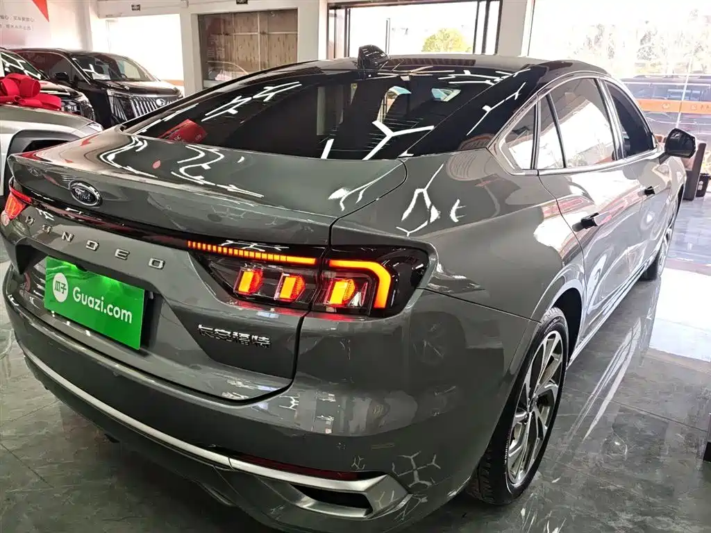 Mondeo EcoBoost 245 Supreme