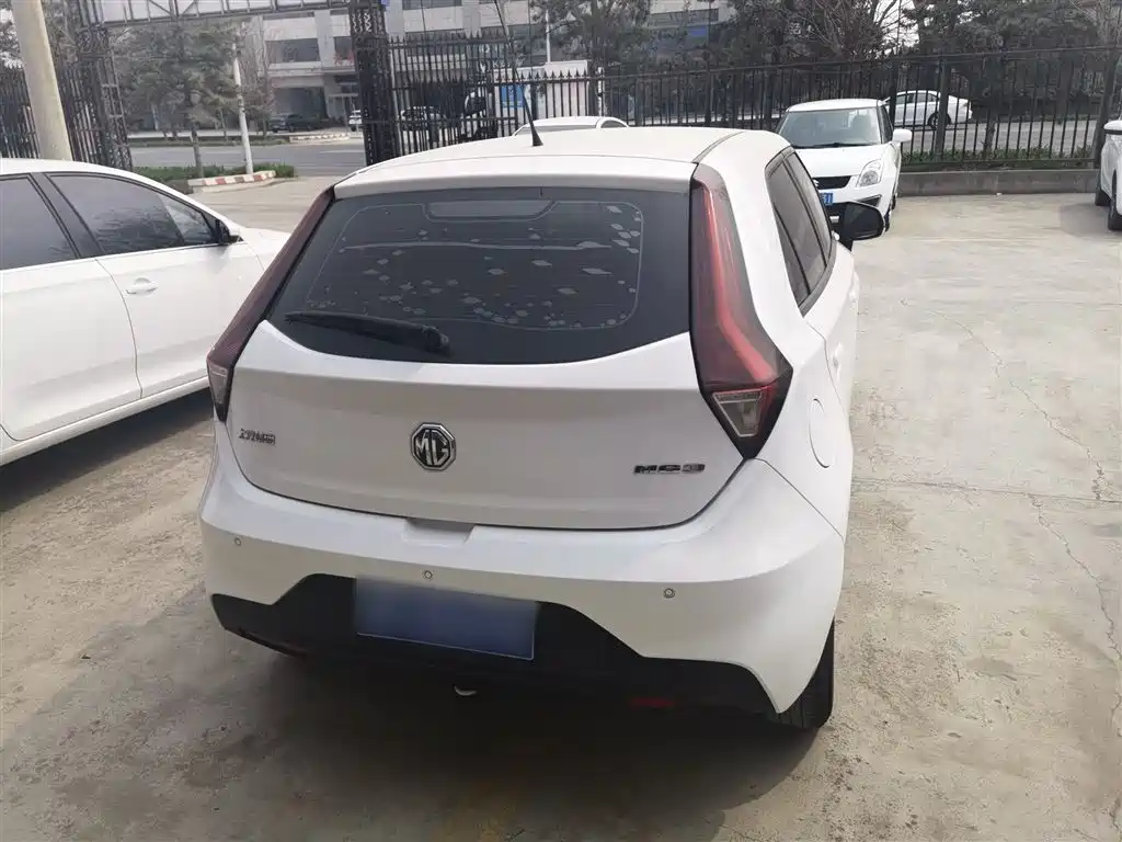 MG 3 1.5 L Auto Connected Elite