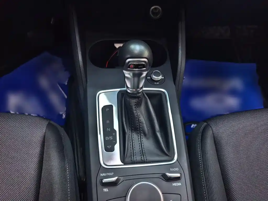 Audi Q2 L 35 TFSI Progressive Dynamic