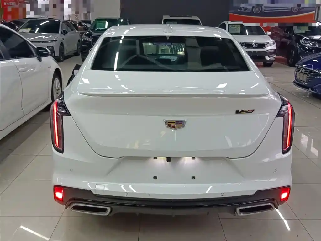 Cadillac CT4 28 T Style