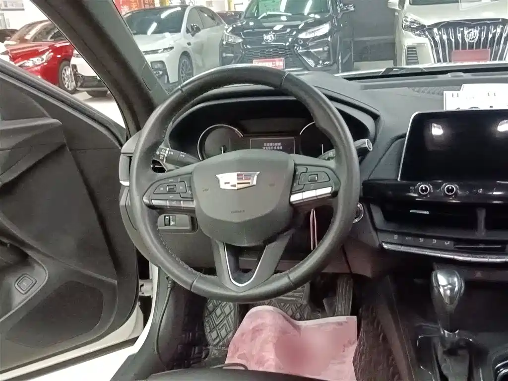 Cadillac CT4 28 T Style