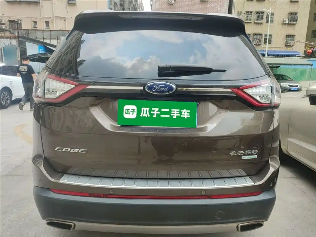 Edge EcoBoost 245 2 WD Grand Sharp 7-seat CN-V