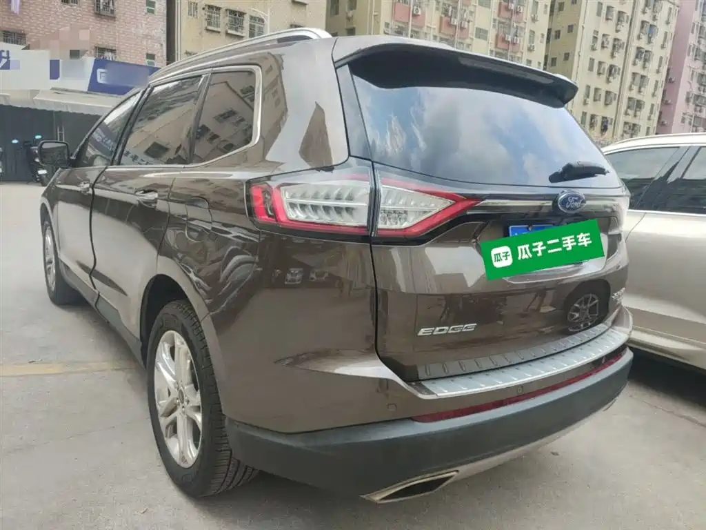 Edge EcoBoost 245 2 WD Grand Sharp 7-seat CN-V