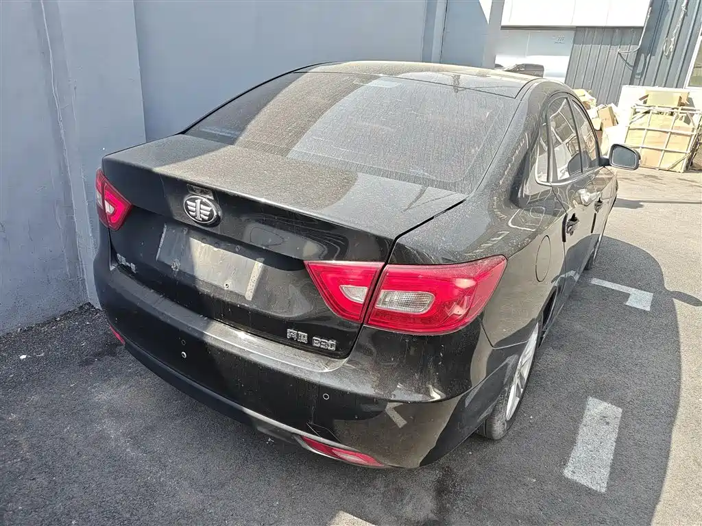 Besturn B30 1.6 L Auto Luxury