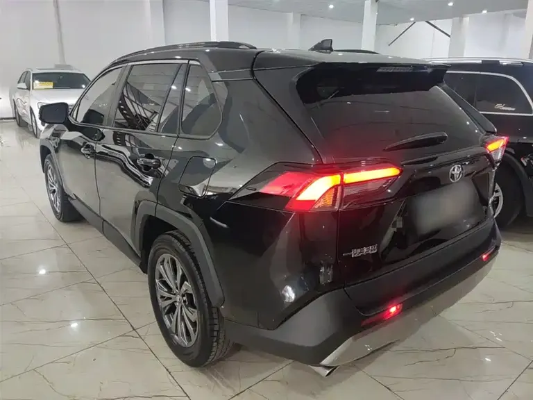 Toyota RAV4 2.0 L CVT 2 WD Style Plus