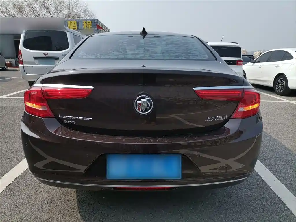 LaCrosse Facelift 20 T Leading