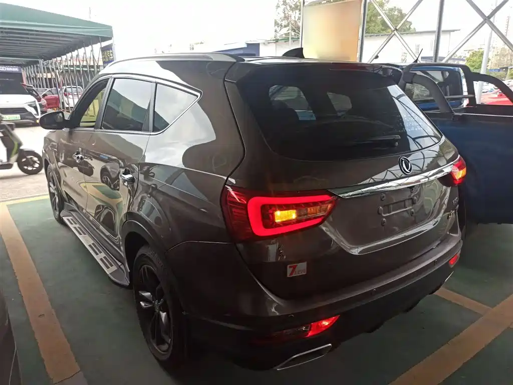 Fengguang 580 1.5 T CVT Luxury