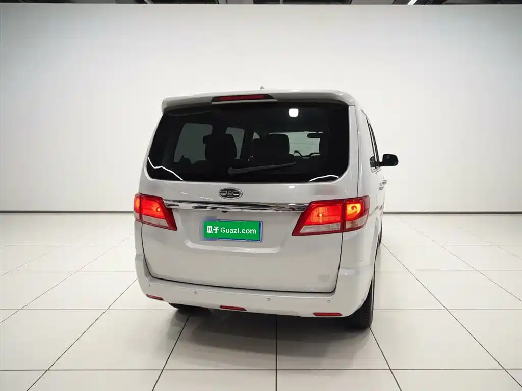 Refine M4 2.0 TGDI Auto Business Travel