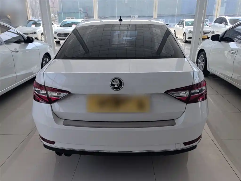 Superb TSI280 DSG Creation