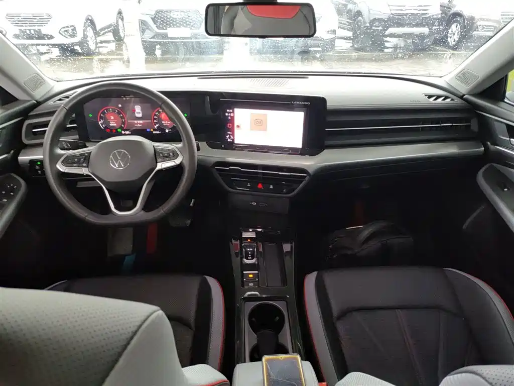 Lamando Lamando L 280 TSI DSG Dazzle Hot