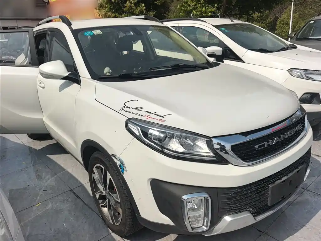 BAIC Changhe Q35 1.5 L Manual Dazzle Smart