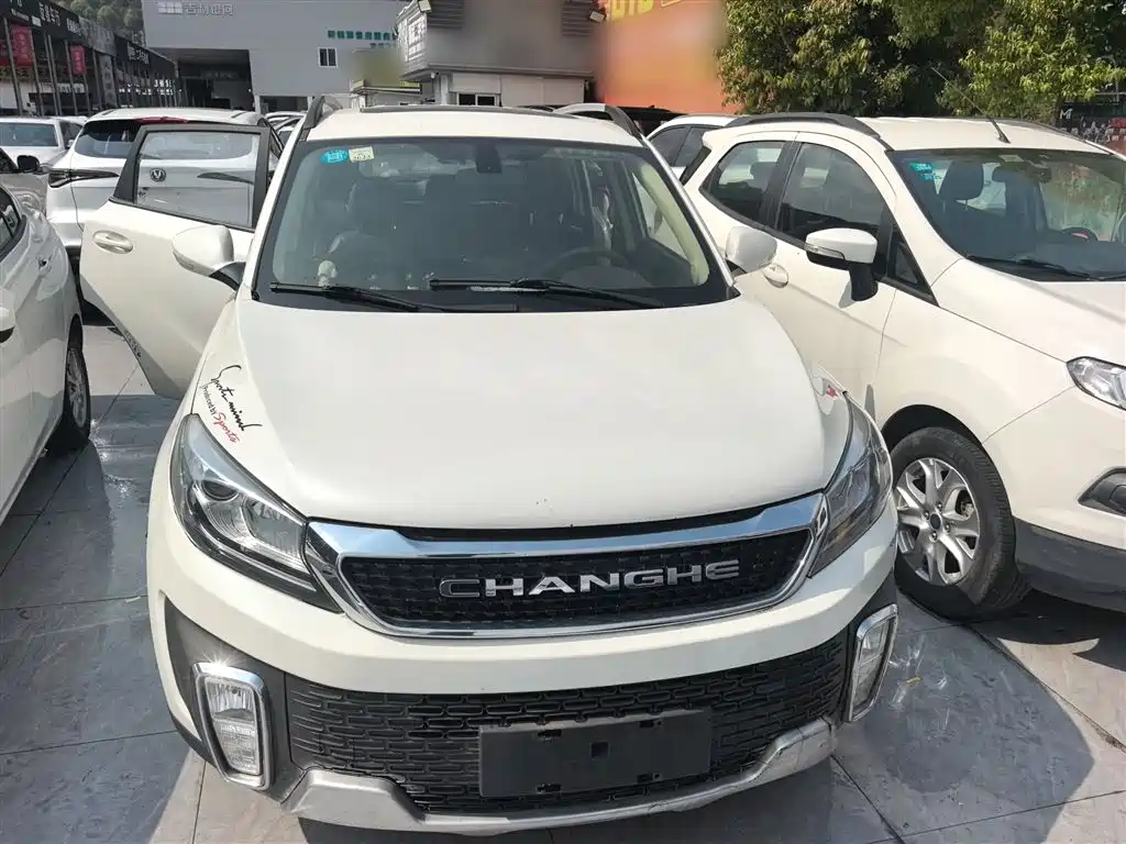 BAIC Changhe Q35 1.5 L Manual Dazzle Smart