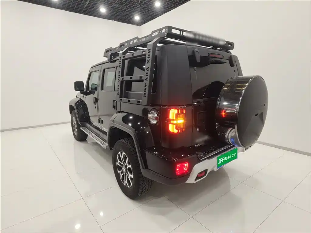 BAIC BJ40 2.0 T Auto 4 WD City Hunter Swordsman