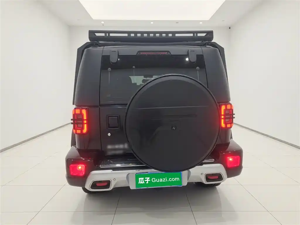 BAIC BJ40 2.0 T Auto 4 WD City Hunter Swordsman