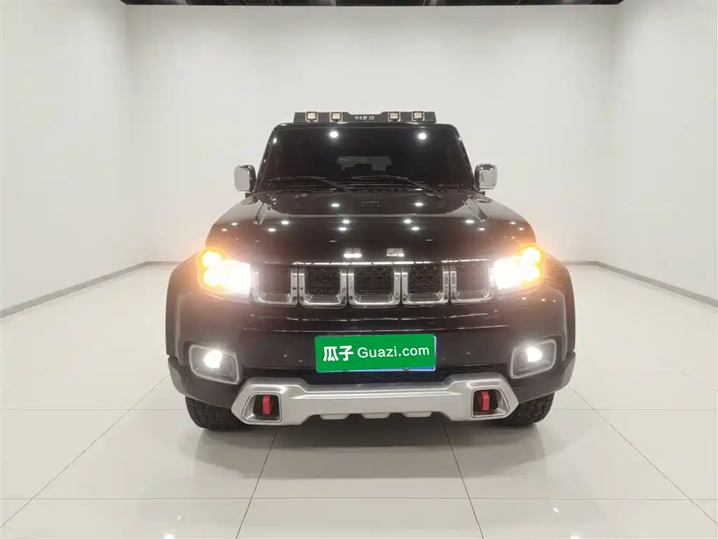 BAIC BJ40 2.0 T Auto 4 WD City Hunter Swordsman