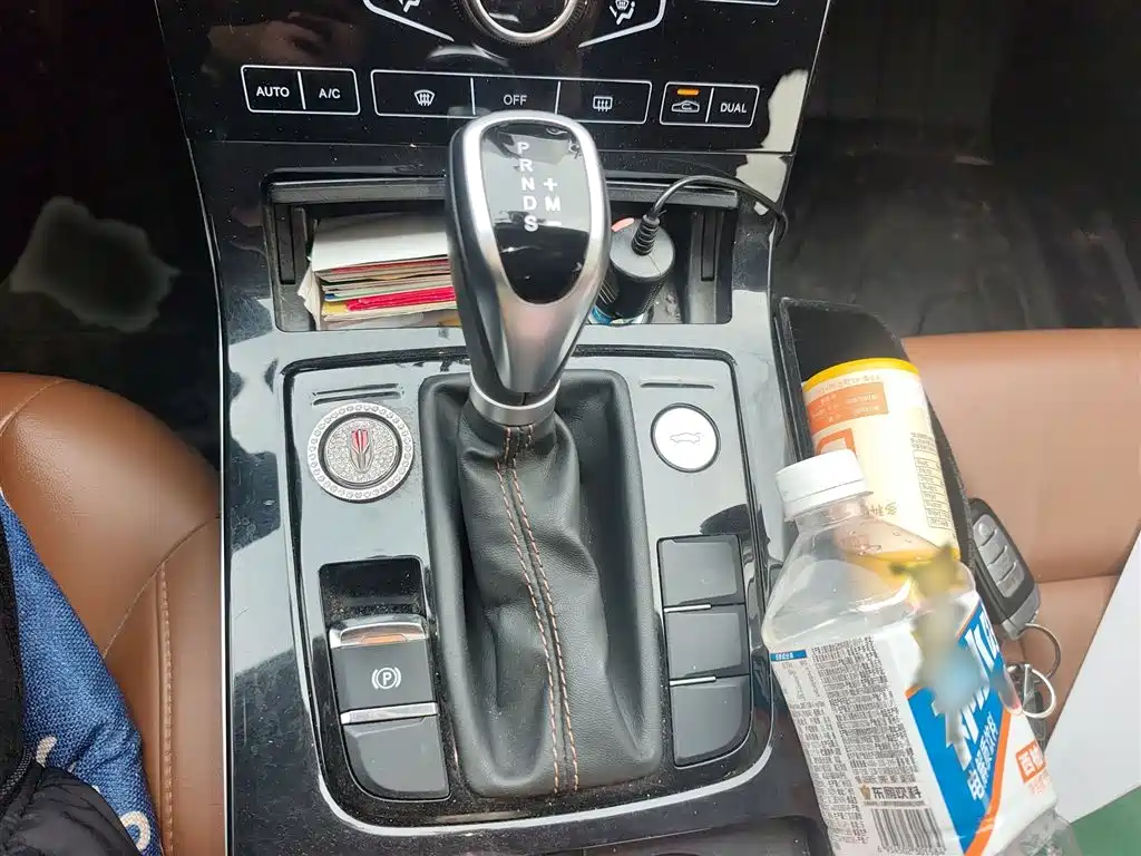 Hongqi H5 30 TD Dynamic