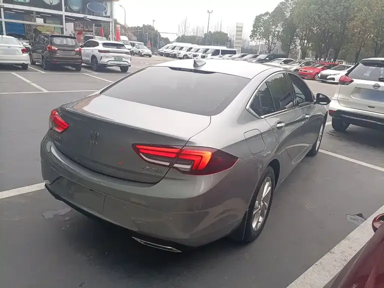 Buick Regal 25 T Super Enjoyment