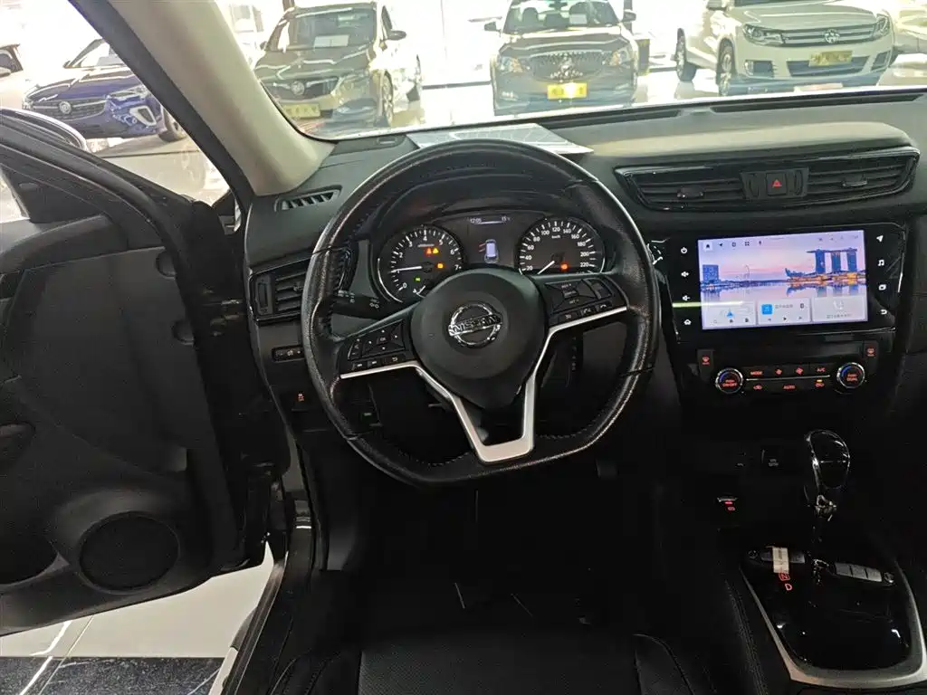 X-Trail 2.0 L CVT 2 WD XL Premium Premium Commemorative